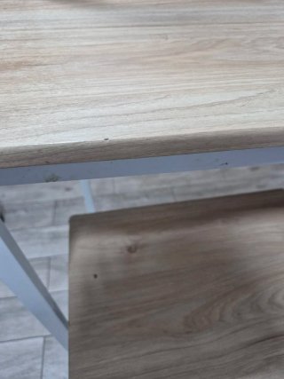 Mesa alta de cocina con 4 taburetes