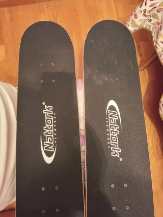 2 Patinetes Skate Diseño Mariposa y Calavera