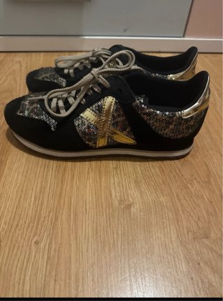 Zapatillas Munich leopardo y lentejuelas