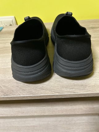 Skechers Hands Free Slip-ins Max Cushioning