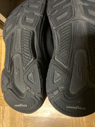 Skechers Hands Free Slip-ins Max Cushioning