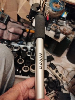 Monopie Nikon con rótula