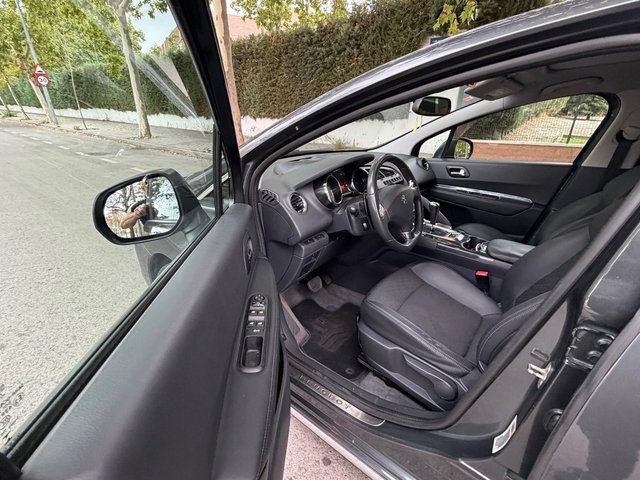 Peugeot 3008 2014
