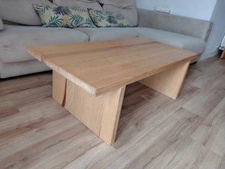 Mesa centro madera natural y 5 bancos