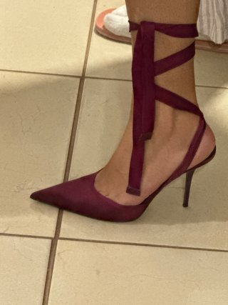 Zapatos de tacón con lazada morados