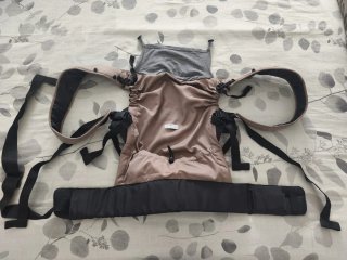 Mochila Portabebés Chicco Marrón