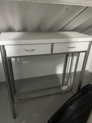 Mesa auxiliar metal y madera