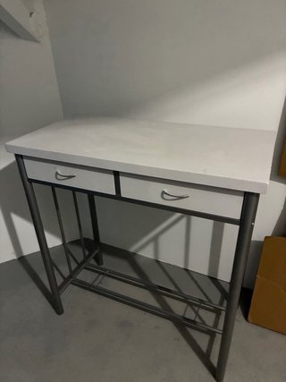 Mesa auxiliar metal y madera