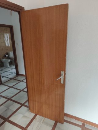 Puerta madera antigua
