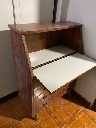 Escritorio vintage de madera