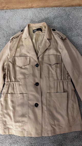 Chaqueta Zara Beige
