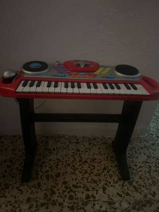 Teclado electrónico infantil rojo