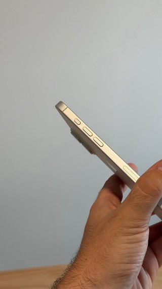 iPhone 16 256GB