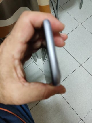 iPhone 11 violeta