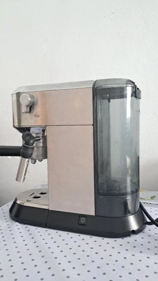 Cafetera De’Longhi Dedica 15 bares – Acero inoxida