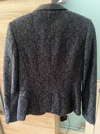 Chaqueta tipo esmoquin Zara