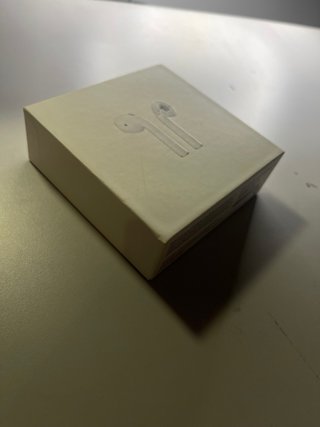 AirPods 2 Apple