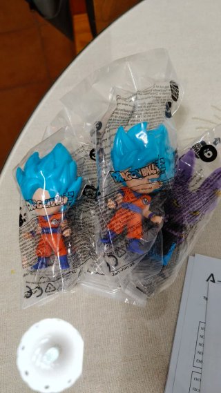 Set de 2 Figuras Dragon Ball Super Burger King