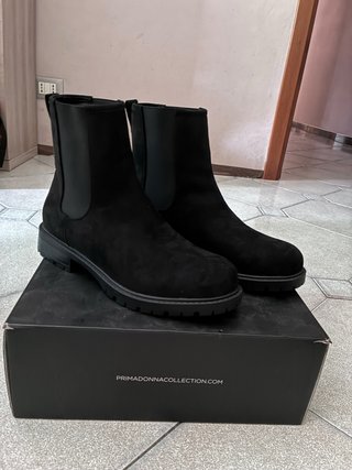 Stivaletti neri donna misura 39 “Primadonna”