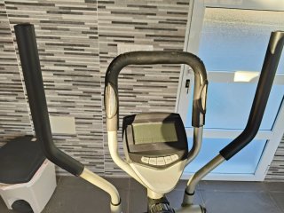 Bicicleta Elíptica con Monitor Digital