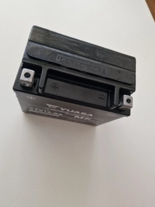 Batería de Moto Yuasa YTX12-BS