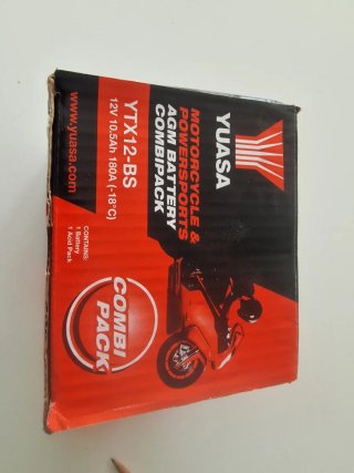 Batería de Moto Yuasa YTX12-BS