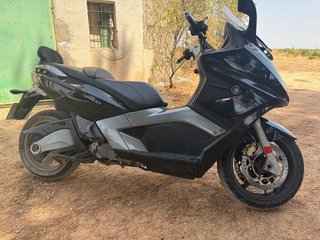 Gilera GP800 Maxi Scooter