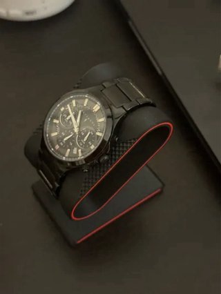 Soporte de reloj acabado premium