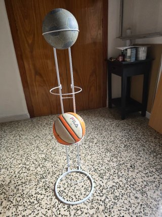 Estantería para pelotas