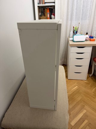 Mueble vitrina Ikea BESTA
