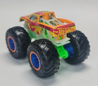 Hot Wheels Monster Truck Race Ace 68