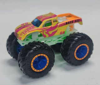 Hot Wheels Monster Truck Race Ace 68
