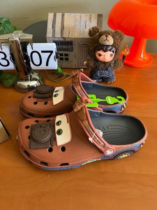Crocs Mate Cars