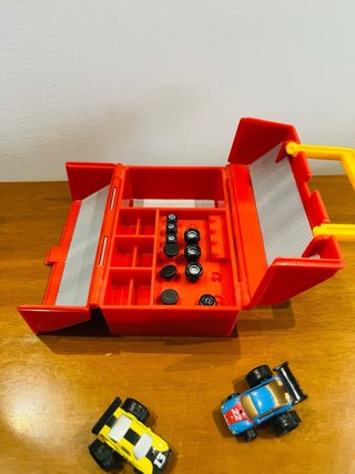 Taller Micro Machines Rojo Caja Roja y 2 Coches