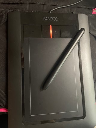 Tableta Gráfica Bamboo Pen & Touch + funda