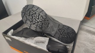 Zapatos Magnum Negros Talla X
