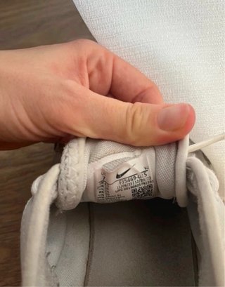 Zapatillas Nike Gris y Amarillo