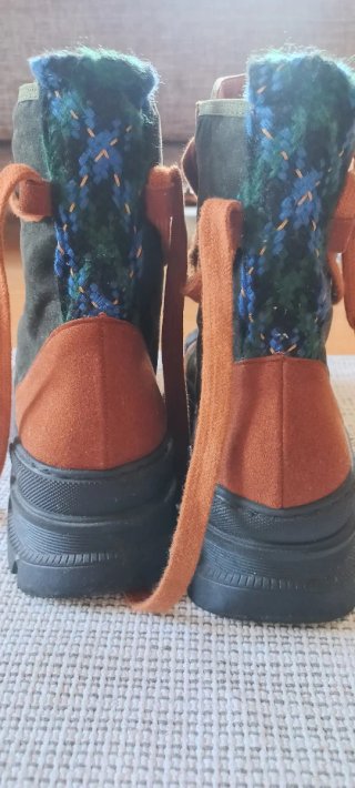 Botas Mireia Playa T36 Marrones y Verdes
