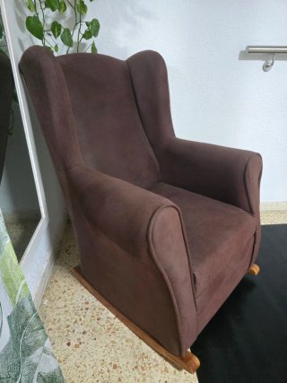 Butaca orejero marrón tela