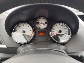 Peugeot 207 2010 - Sport HDi 90