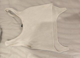 Camisetas pantalones y falda