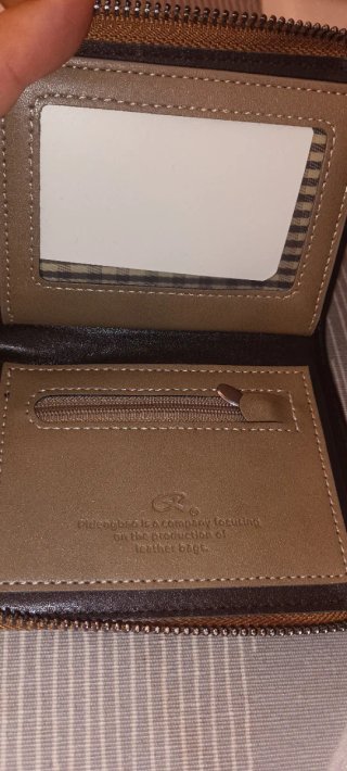 Cartera billetera monedero y tarjetas a estrenar