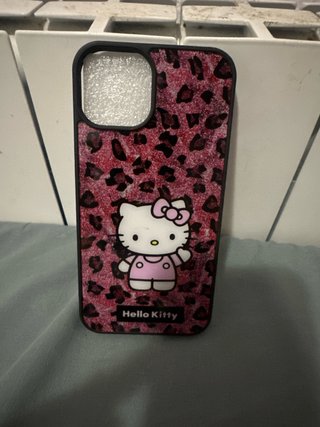 Funda iPhone 13 Hello Kitty Leopardo Rosa