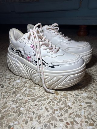 zapatillas hello kitty con plataforma