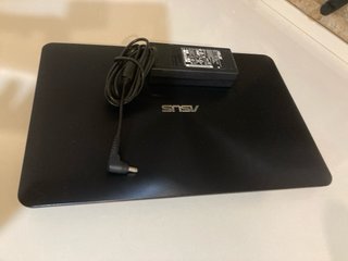 Notebook Asus F555LA-XX275H Argento