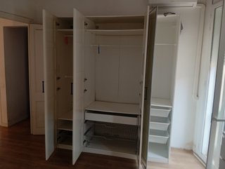 Armario PAX IKEA Blanco Puertas Bergsbo + Espejo