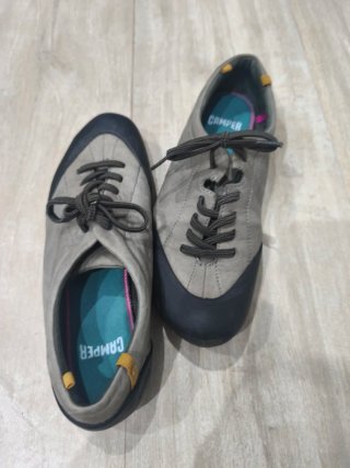 Zapatillas Camper Mujer Gris y Negro