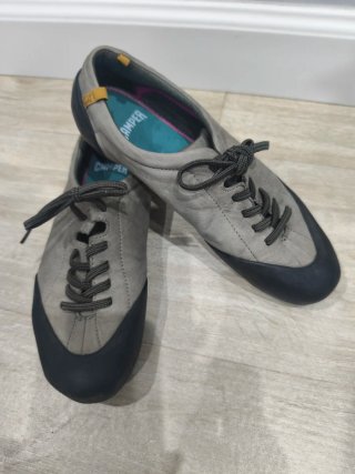 Zapatillas Camper Mujer Gris y Negro