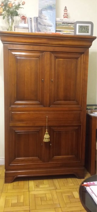Mueble Clásico de Madera