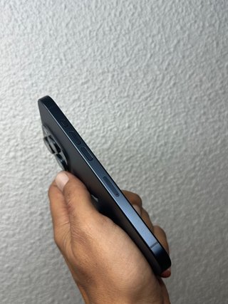 iPhone 15 Pro 128GB Bateria 88%